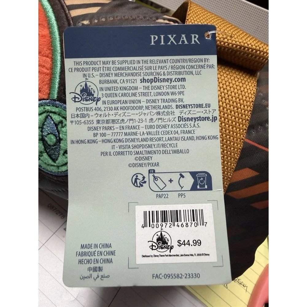 2024 Disney Parks Pixar Up Russell Packable Blanket (66